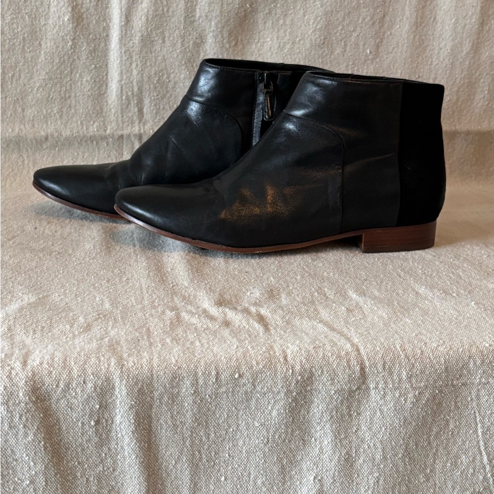 Cole Haan Black Chukka Boots Smooth Leather Finish